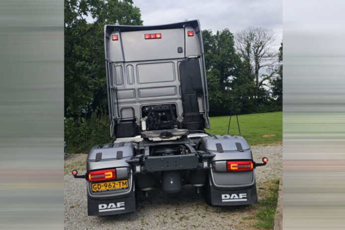 ARMOR EXPRESS; DAF XF SUPER SPACE CAB MY2017 4X2 - Afbeelding 3