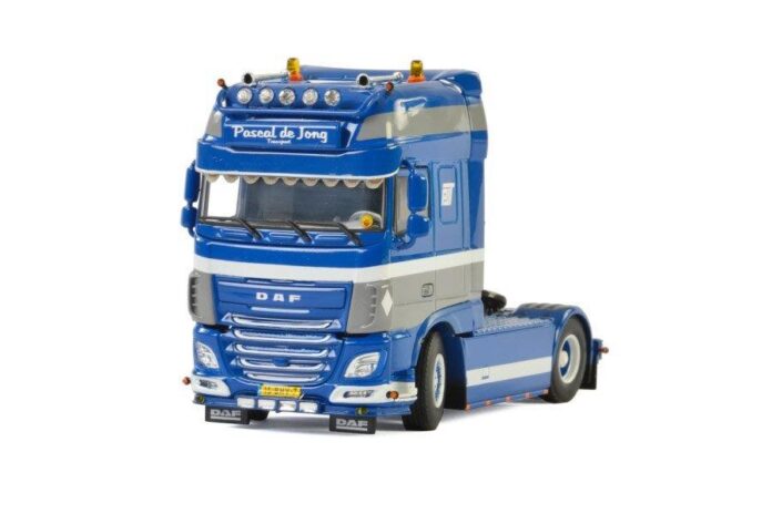 DAF XF SUPER SPACE CAB  4X2 PASCAL DE JONG 
