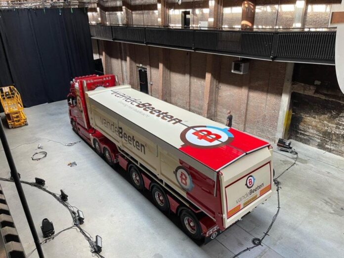   VLASTUIN VT5 6X2 TAG AXLE+TIPPER TRAILER 3 AXLE VAN DE BEETEN EXCLUSIEF TONTOYS OSS - Afbeelding 8
