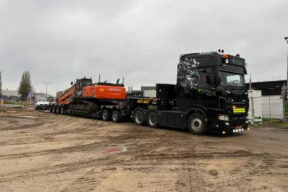 Geurtsen - Scania NGS Highline 6x4 met 2-bed-4 Broshuis