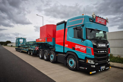 Gruber; SCANIA R HIGHLINE CR20H 8X4 MANOOVR WITH 2 AXLE DOLLY - 7 AXLE
