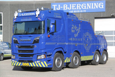 TJ Bjergning; SCANIA R NORMAL CR20N FALKOM 8X4