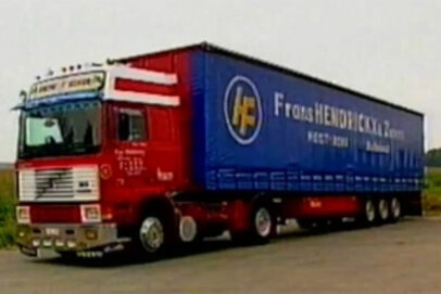 Hendrickx & Zonen; VOLVO F16 GLOBETROTTER 4X2 CURTAINSIDE TRAILER - 3 AXLE