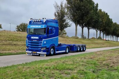 P. Visser - Scania Next Gen S-Highline met 40ft. container