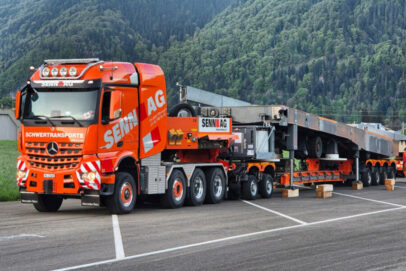 Senn AG; MERCEDES-BENZ AROCS MP4 2.300MM STREAM SPACE 8X6 LOW LOADER WITH DOLLY 2 AXLE - 4 AXLE